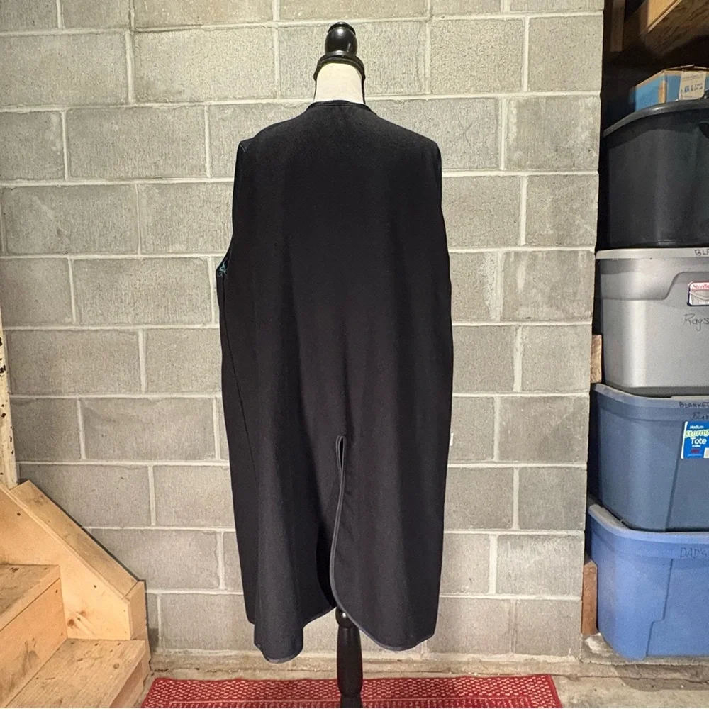 Vintage Degrees trench coat. - Picture 11 of 15